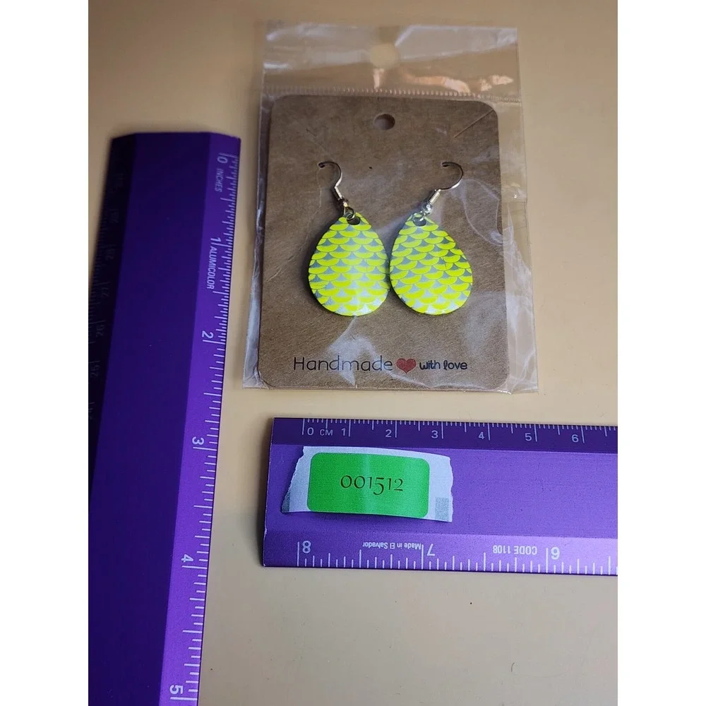 New Fishing Lure Earrings Size 4 Chartreuse Yellow Silver Scale Colorado Spinner